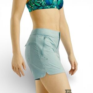 Title Nine Rogue Beach 5” Dusty Blue Shorts 14 Hiking Athletic